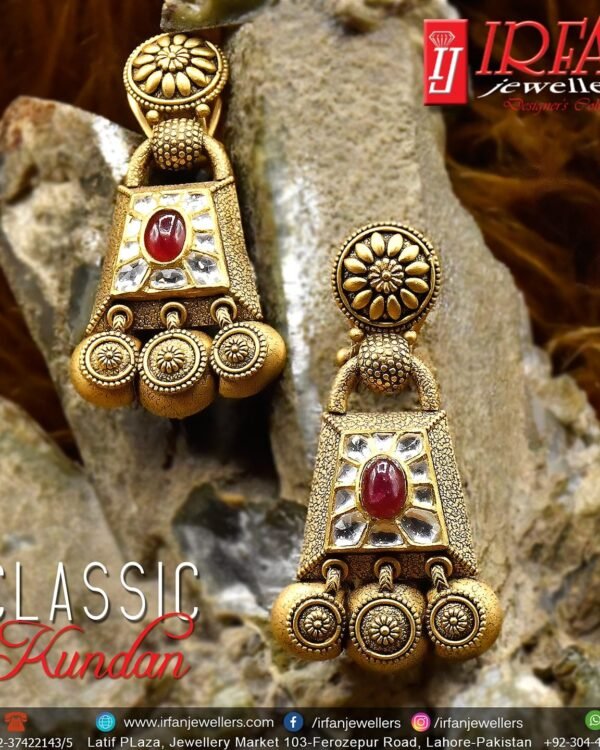 Gold Earring Design 0018